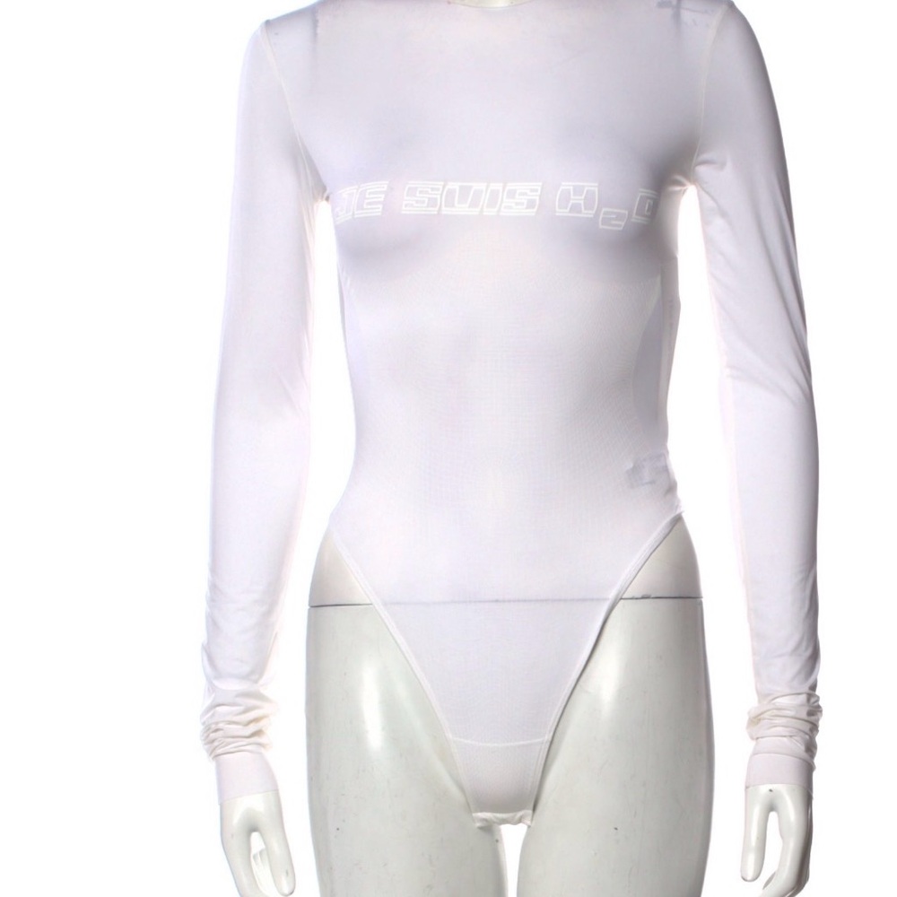 Chic White Long Sleeve Bodysuit